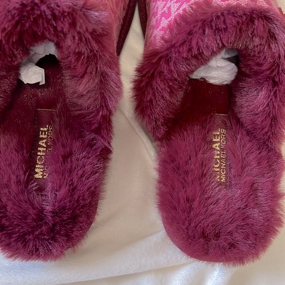 Michael Kors slipper Janis Color: Dark Berry size 8 NIB - Picture 6 of 8